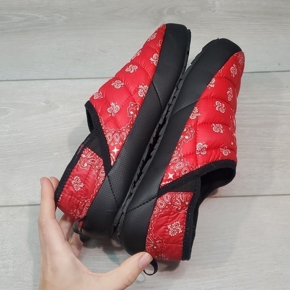 The North Face x Supreme \'Red Bandana\'Mens Loafer Puffer Slippers shoes sz 7 main image 12